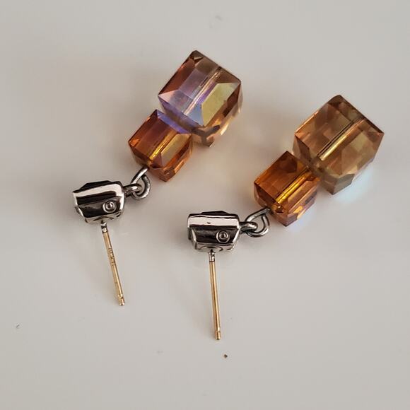 Swarovski Dainty Earrings Aurora Borealis in Amber‎ Shades Swan Signed NWT - Picture 4 of 9